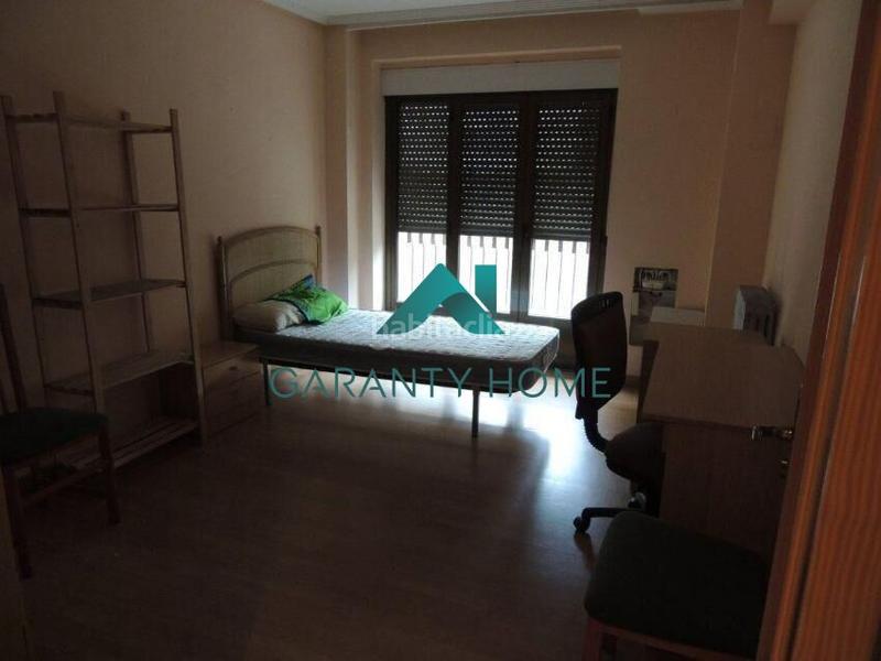 Foto 7cf79a68-dbe3-4dbb-b652-6ccc57f3b73c. Location appartement dans San Vicente - Las Úrsulas Salamanca