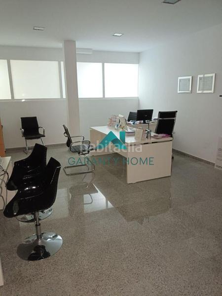 Foto 21d83fcd-9bef-429f-8978-705b33319171. Oficina amb calefacció a Manantiales-Estación de Autobuses Torremolinos