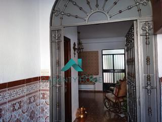 Casa a La Calzada. Casa en venta en lucena