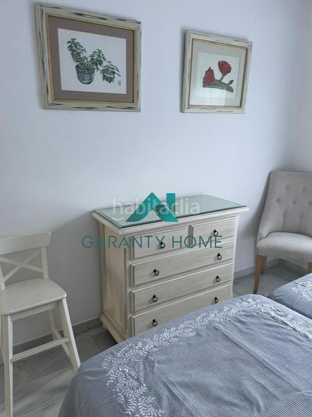 Foto 75657379-bf46-426f-969d-6b6fa5ed78a4. Location appartement avec parking piscine dans Casasola Estepona