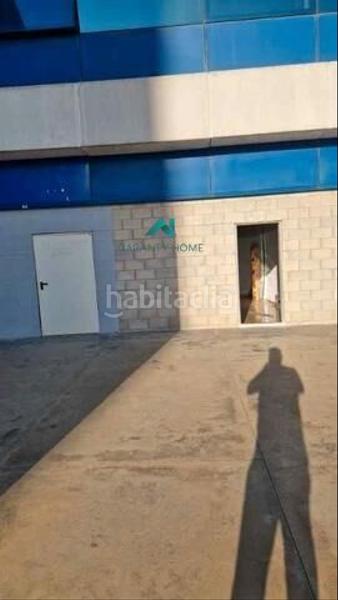 Foto 0d784e0a-905f-4c40-9710-24eb3f5f8ff1. Location local commercial dans Palmete Sevilla