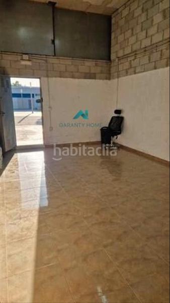 Foto 1c7be9be-4af1-44c5-bb67-0f9e92b21012. Location local commercial dans Palmete Sevilla