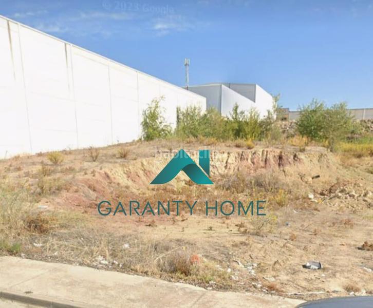 Foto f1edb997-0de8-4fa1-924e-363e52f0fd86. Terreno residencial parcela en venta en el polígono mantón de manila, en Cabra