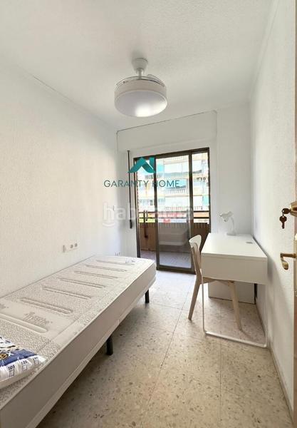 Foto 24aff39a-f549-46c9-87be-0b5e5a9f4bb8. Alquiler piso  ideal para estudiantes en alquiler en primado reig, ! en Valencia