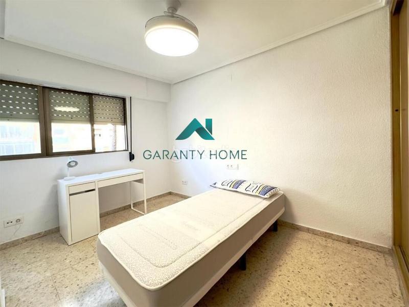 Foto a39264e5-886d-4f2d-8e80-ba3c143faaaa. Alquiler piso  ideal para estudiantes en alquiler en primado reig, ! en Valencia