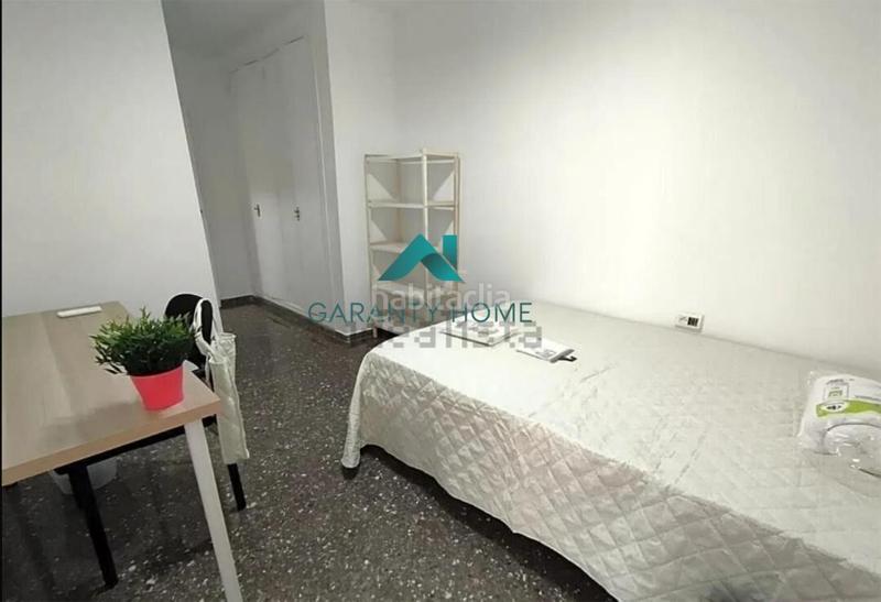 Foto 4f754cec-d67f-4394-b519-c5b603138752. Alquiler piso  ideal para estudiantes en alquiler en Ciutat Jardí, ! en Valencia