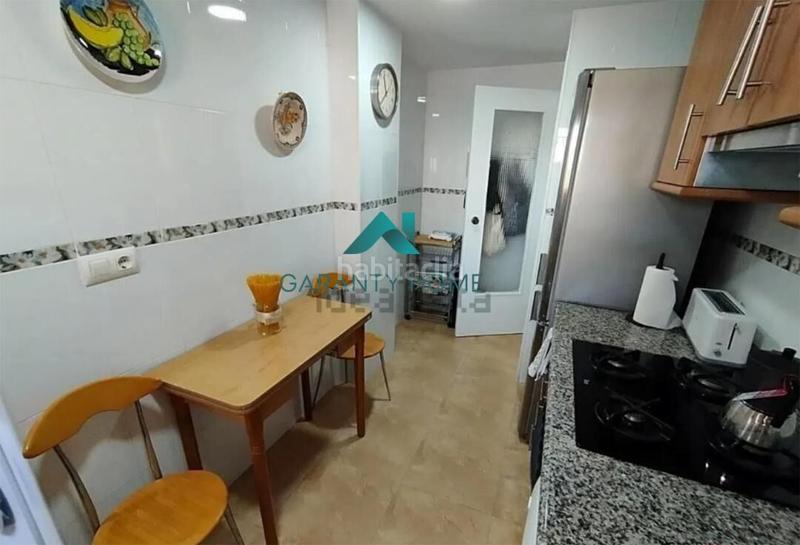 Foto bcffbdd5-4879-440d-8974-eb128cabe488. Alquiler piso  ideal para estudiantes en alquiler en Ciutat Jardí, ! en Valencia