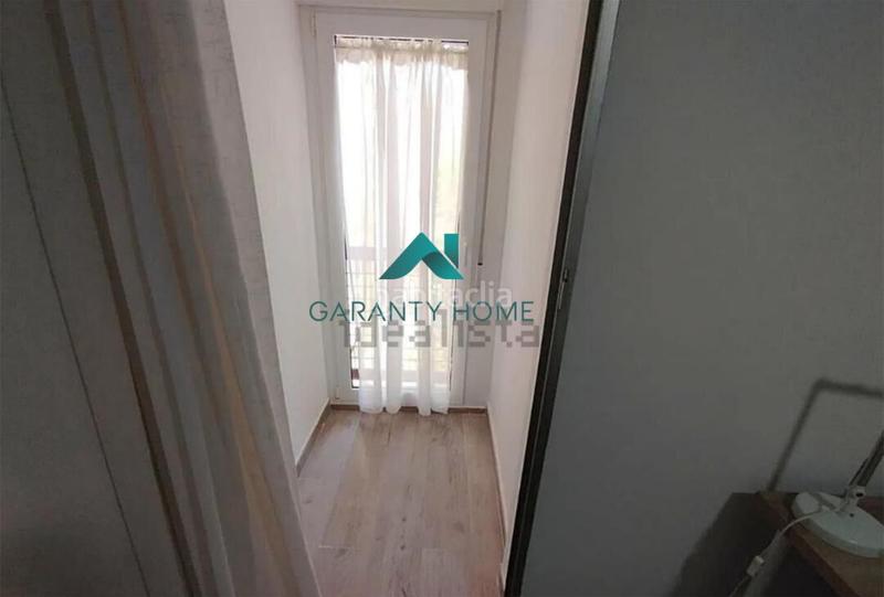 Foto ec2a3e79-51ad-49e6-8241-f9fd7bd83f78. Alquiler piso  ideal para estudiantes en alquiler en Ciutat Jardí, ! en Valencia