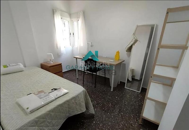 Foto 418568ad-1d15-4ca1-9fb5-8a30df56f747. Miete etagenwohnung in Ciutat Jardí Valencia