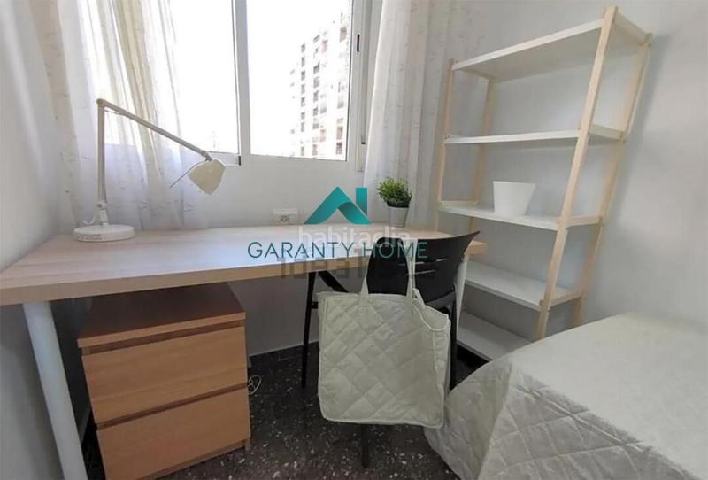 Foto b5ea0558-f511-4c08-9cce-9d3546cf771a. Miete etagenwohnung in Ciutat Jardí Valencia