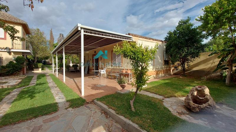 Foto f4d0601b-e1d8-4be3-80ed-b7f196951d45. Maison avec parking piscine dans Arco Norte - Avda España Dos Hermanas