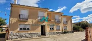 Masia a Aldeanueva de la Sierra. Casa de pueblo aldeanueva de la sierra
