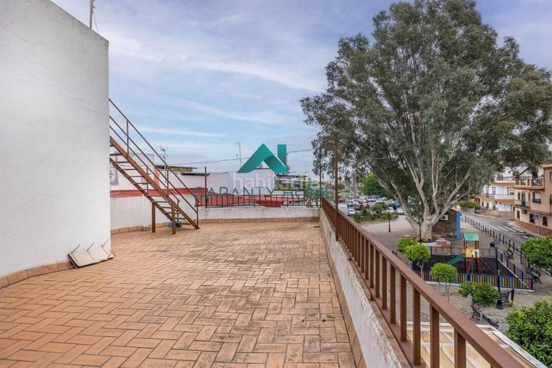 Foto 6657a186-7385-4614-a04e-db8479bfebef. Casa  y local en venta en Camas