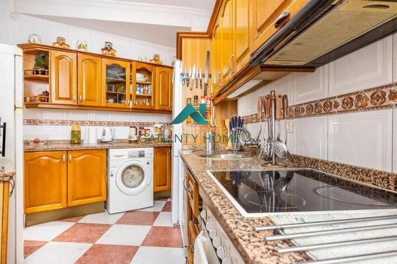 Foto ec0bcb85-5b90-48b1-ab4a-10f3f7bb6d2a. Casa  y local en venta en Camas