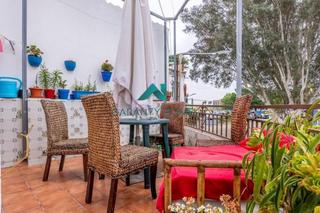 Maison à Camas. Casa y local en venta en camas