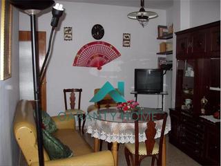 Appartement à Priego de Córdoba. Piso de 4 habitaciones con patio y terraza  centro de priego de