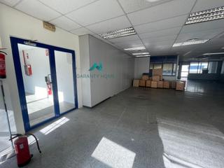 Oficina en Zona Industrial