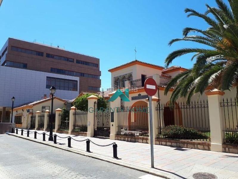 Foto 6264772b-2b9e-49c6-a936-0c5495f9446e. Piso  en venta en centro ciudad, en Puerto Deportivo Fuengirola