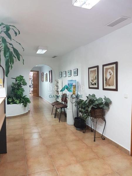 Foto 8b3cc41c-bc3d-4235-93ab-a68dc3c367d5. Piso  en venta en centro ciudad, en Puerto Deportivo Fuengirola