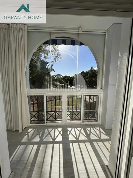 Foto 324d78ea-1ddb-4b2a-ad5e-ec7d66a8801a. Rent flat with parking pool in Los Álamos Torremolinos