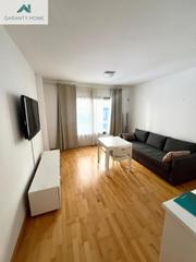 Apartamento en El Molinillo - Capuchinos. Piso en venta en calle juan del encina, malaga