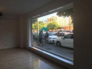 Locale commerciale in Triana Este