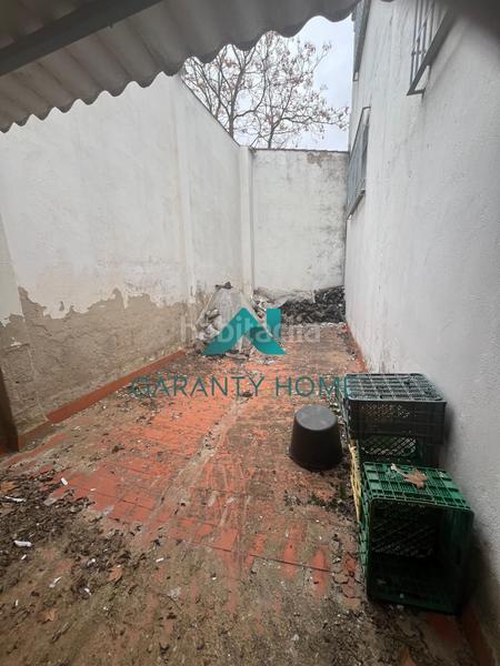 Foto b5e666ad-cf9f-46d7-9d54-e170d3fc7c93. Industrial building in San Francisco Lucena