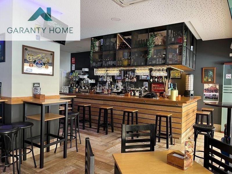 Foto 9c82294e-c6a4-48e9-81e9-5a3d5e89a568. Rent business premise in Cristo de la Epidemia Málaga