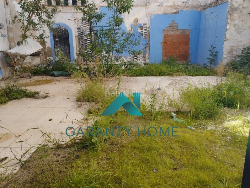 Foto acd92fa9-bb5b-4fd9-b21d-fa8db2e93ef1. Terreny residencial a Centro Lucena