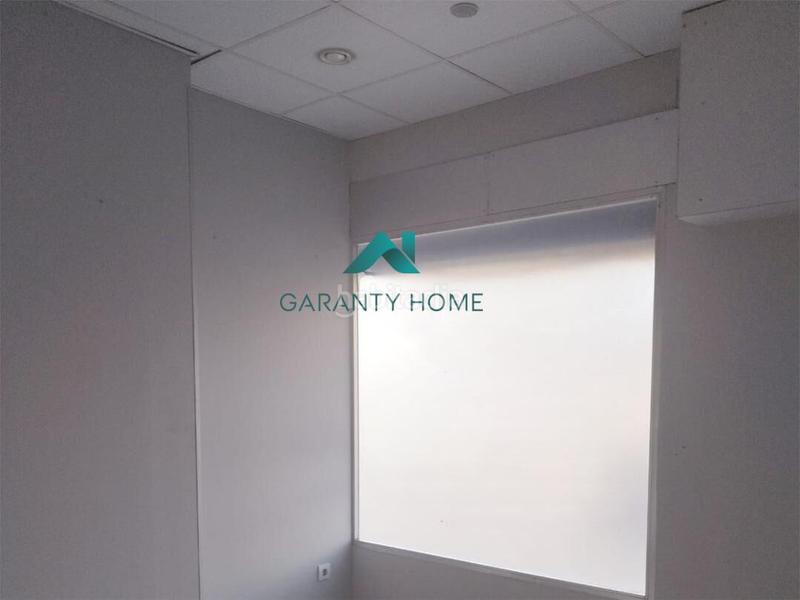 Foto 4f3f0609-72e4-47c5-826d-0317d8dcc930. Rent business premise in Parque Alcosa Sevilla