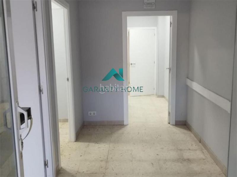 Foto 9c90269c-ed54-43db-a4f0-593369b0f0aa. Rent business premise in Parque Alcosa Sevilla