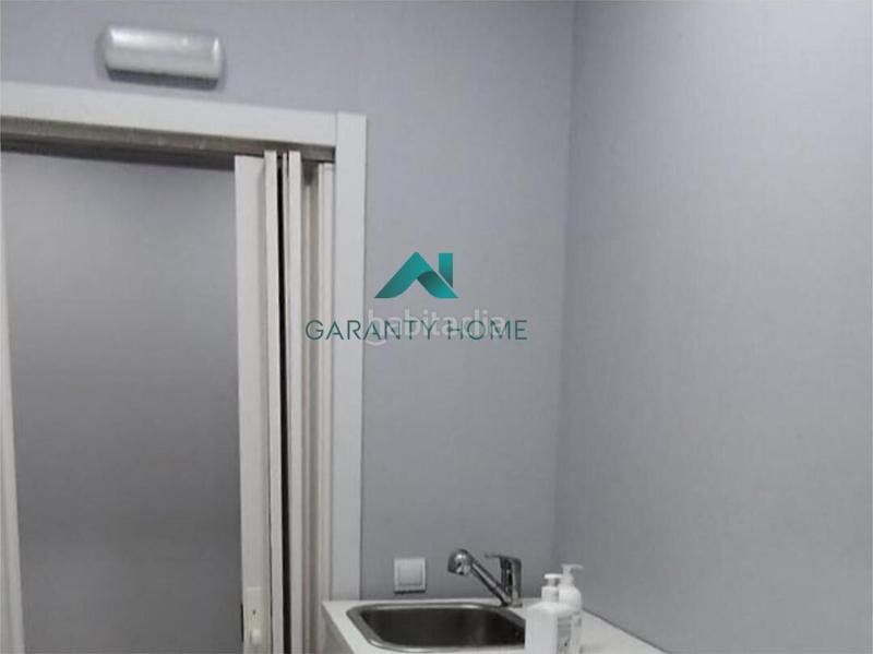 Foto c360c232-d77e-4454-8022-721d24629c01. Rent business premise in Parque Alcosa Sevilla
