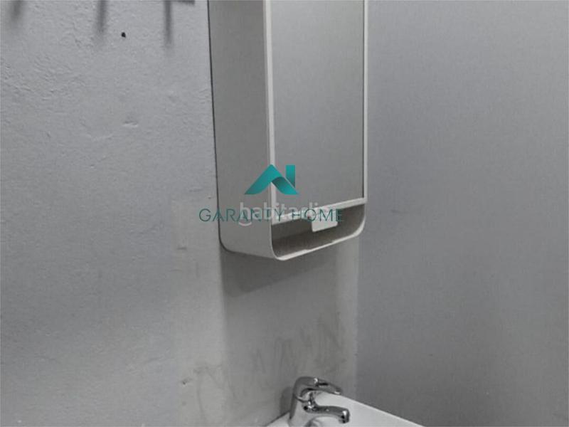 Foto c56cc0ad-6487-44b9-9227-62eae6213f32. Rent business premise in Parque Alcosa Sevilla