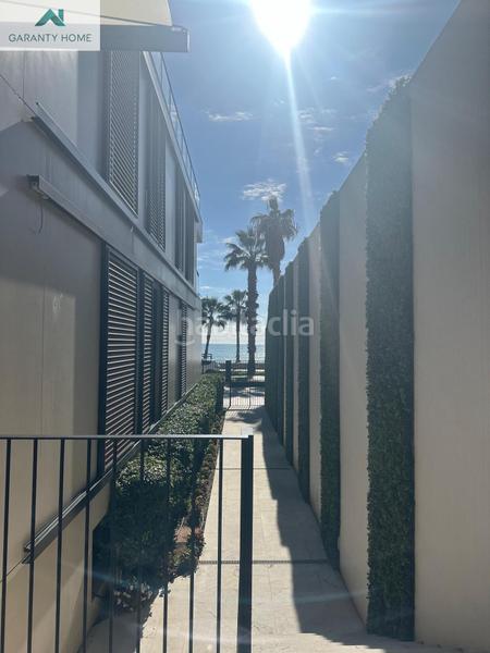 Foto c433cfe8-1c68-4bf8-9b18-9328615939fd. Lloguer pis amb calefacció aparcament a Limonar Málaga