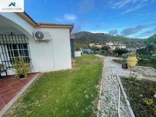Masia a Benajarafe. Fantástica casa rústica con parcela en benajarafe alto