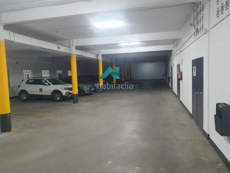 Foto 4eedf505-0099-46dd-8b02-801b9a00d0f4. Ufficio con parcheggio in Angustias - Chana - Encina Granada