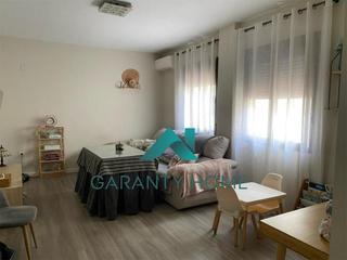 Pis a Baena. Piso amplio en venta en el centro de baena, córdoba