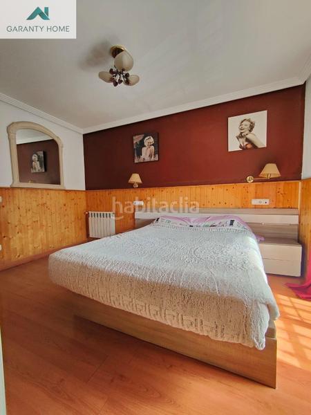 Foto 1d77b657-c8b8-4dc5-a157-96c1fb8bbf25. Casa aparellada amb calefacció aparcament piscina a Málaga