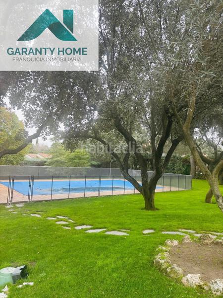 Foto 1136897f-50d3-4093-96ab-651a7561e021. Chalet avec chauffage parking piscine dans Montealina Pozuelo de Alarcón