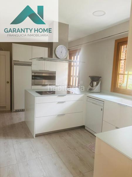 Foto 836729bd-8557-490e-8d3c-7c53d2e2df6c. Chalet avec chauffage parking piscine dans Montealina Pozuelo de Alarcón