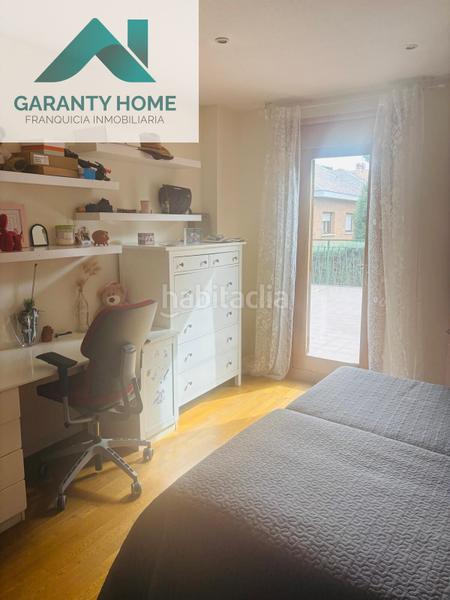 Foto 8e4026c4-fcf3-4b1e-be5d-8938dd674f5a. Chalet avec chauffage parking piscine dans Montealina Pozuelo de Alarcón