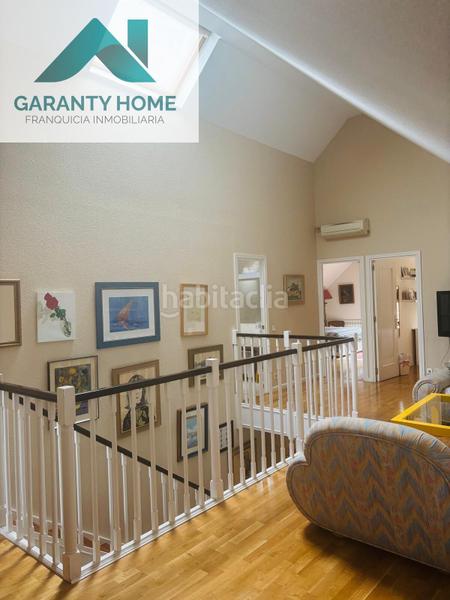 Foto c6e351bf-79c2-4367-aefb-9a9628756310. Chalet avec chauffage parking piscine dans Montealina Pozuelo de Alarcón