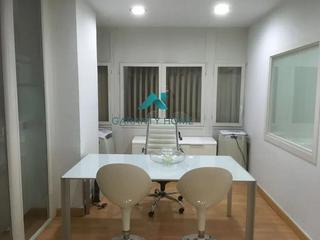 Miete Büro in Primer Ensanche. Alquiler de oficina en edificio singular, ensanche, pamplonairuñ