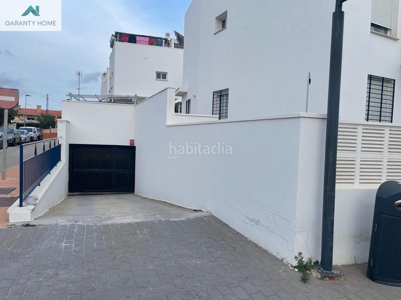 Foto 8b7dc9fd-3f4b-4d3b-80f6-4d44f5780e74. Casa adossada amb aparcament a Añoreta Baja Rincón de la Victoria