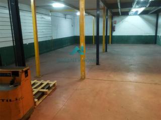Local commercial à Mejorada del Campo. Nave en venta en mejorada del campo