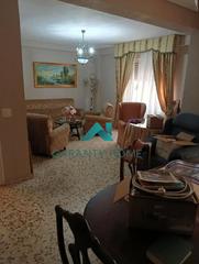 Pis a Centro. Se vende piso cerca de la plaza nueva, lucena
