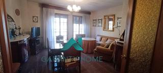 Piso en Centro. Se vende piso en el centro de lucena