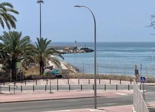 Apartament a Caleta de Velez. Piso en venta con vistas al mar en caleta de velez