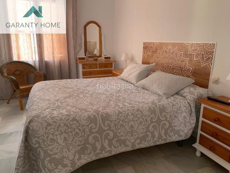 Foto 08dcb985-792b-40a2-bc41-1825d00014e8. Casa a schiera con parcheggio piscina in Paseo Marítimo de Levante Torre del Mar