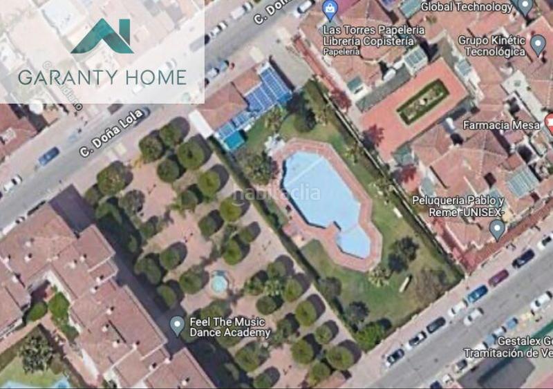 Foto 2dec3ce0-5c73-46d7-aa9f-61230a735f8b. Casa a schiera con parcheggio piscina in Paseo Marítimo de Levante Torre del Mar